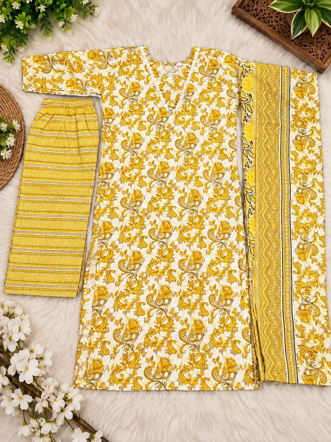 Floral Printed 3-Piece Kurta Set with Dupatta — photo 8